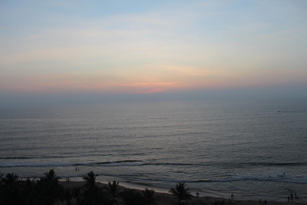 Cozy Sea View Luxury Apartment, Fully Furnished, 2 Bedrooms, 2 Bathrooms Dehiwala-Mount Lavinia Kültér fotó