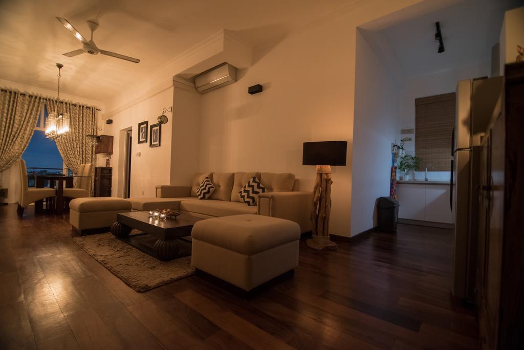 Cozy Sea View Luxury Apartment, Fully Furnished, 2 Bedrooms, 2 Bathrooms Dehiwala-Mount Lavinia Kültér fotó