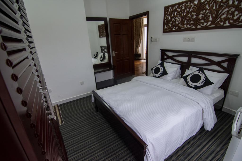 Cozy Sea View Luxury Apartment, Fully Furnished, 2 Bedrooms, 2 Bathrooms Dehiwala-Mount Lavinia Kültér fotó