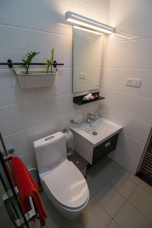 Cozy Sea View Luxury Apartment, Fully Furnished, 2 Bedrooms, 2 Bathrooms Dehiwala-Mount Lavinia Kültér fotó