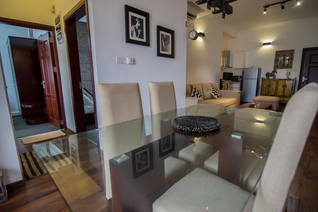 Cozy Sea View Luxury Apartment, Fully Furnished, 2 Bedrooms, 2 Bathrooms Dehiwala-Mount Lavinia Kültér fotó